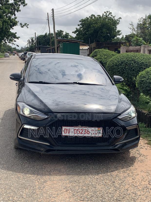 Hyundai Elantra 2017 Black