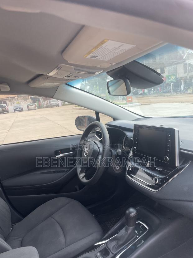 Toyota Corolla LE 2020 Gray