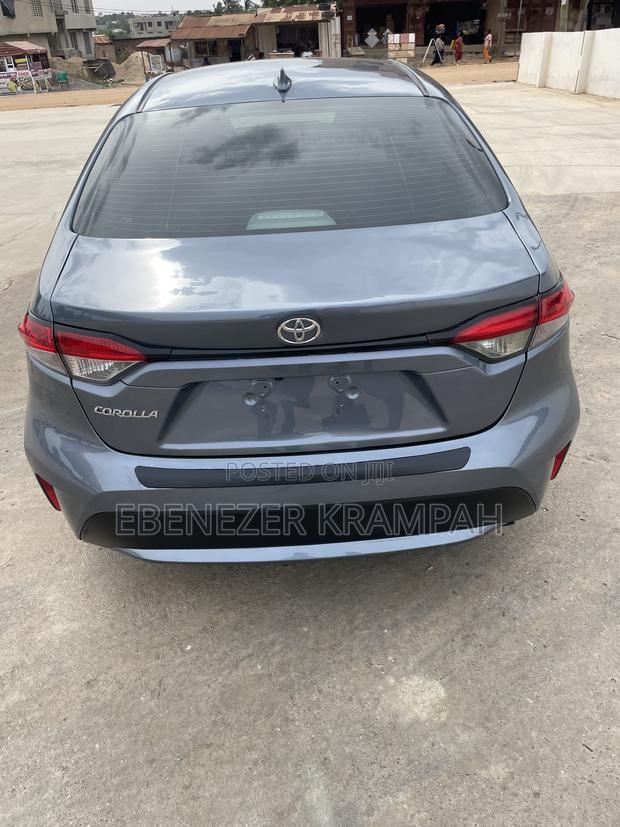 Toyota Corolla LE 2020 Gray