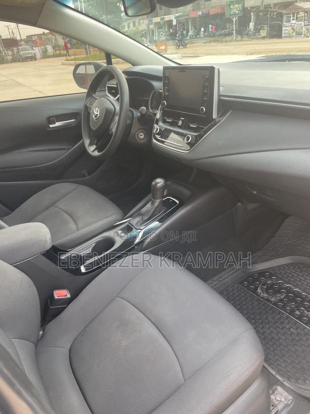 Toyota Corolla LE 2020 Gray
