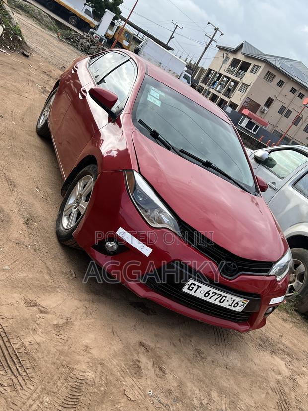 Toyota Corolla LE 4dr Sedan (1.8L 4cyl CVT) 2015 Red