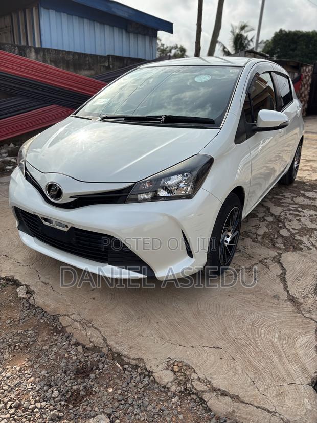 Toyota Vitz 1.3 AWD 3dr 2015 White