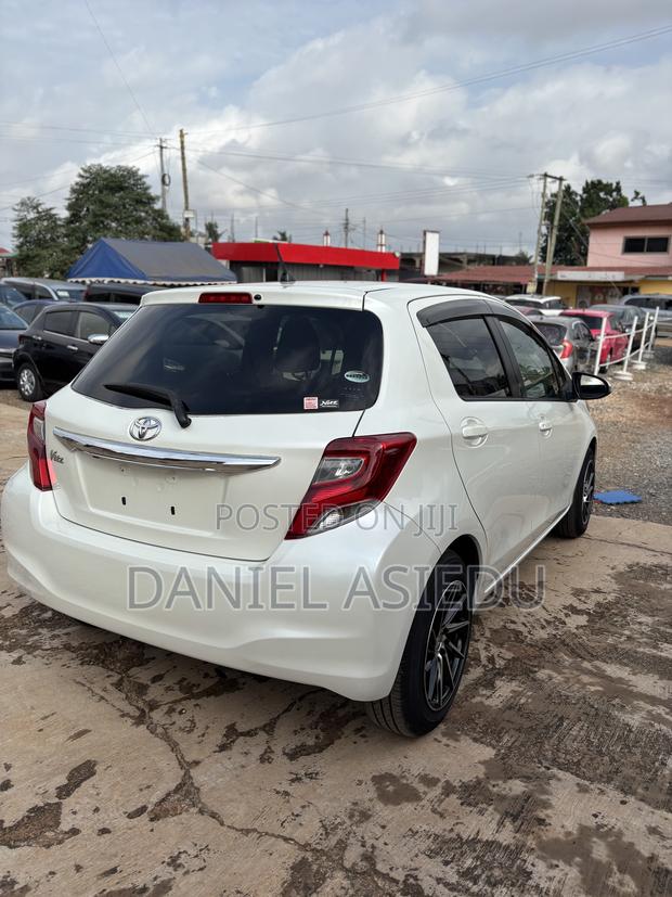 Toyota Vitz 1.3 AWD 3dr 2015 White