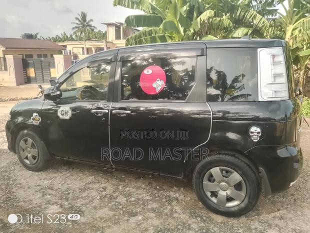 Toyota Sienta 2013 Black