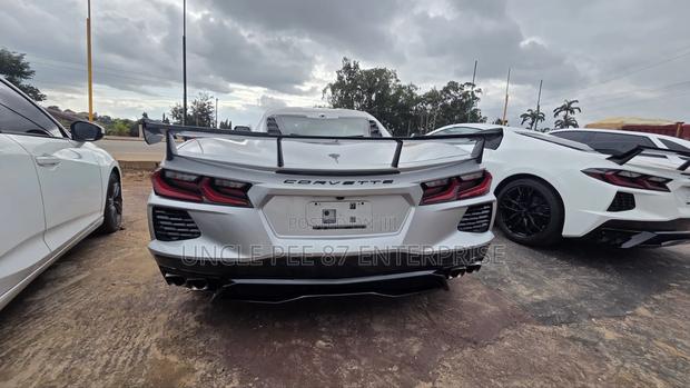 Chevrolet Corvette E-Ray 2025 Silver