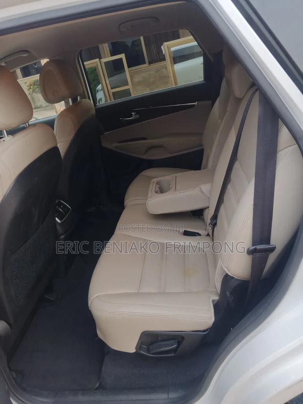 Kia Sorento 4dr SUV 2016 White
