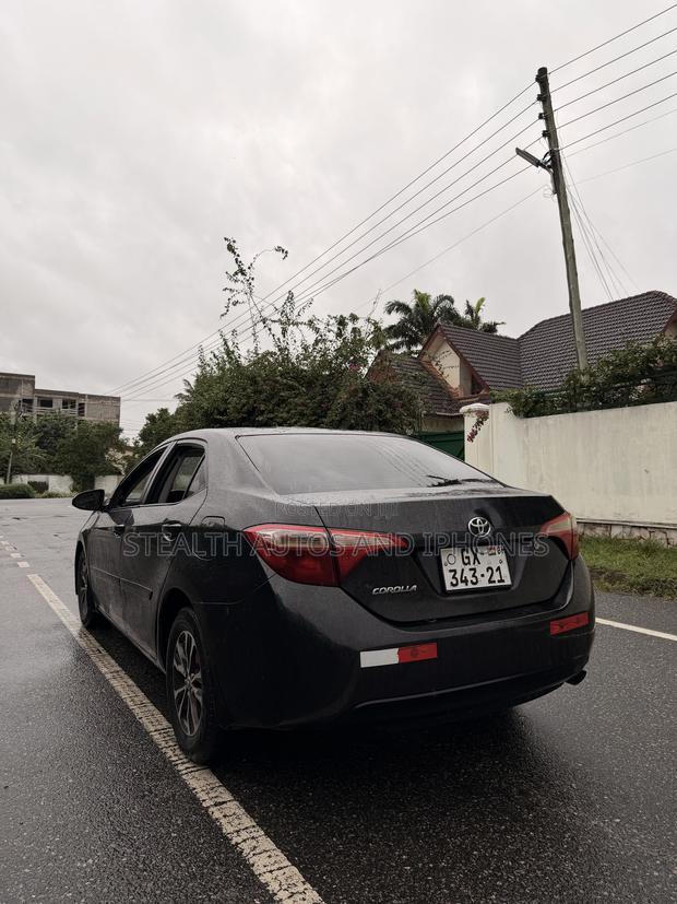 Toyota Corolla SE (1.8L 4cyl 2A) 2019 Gray
