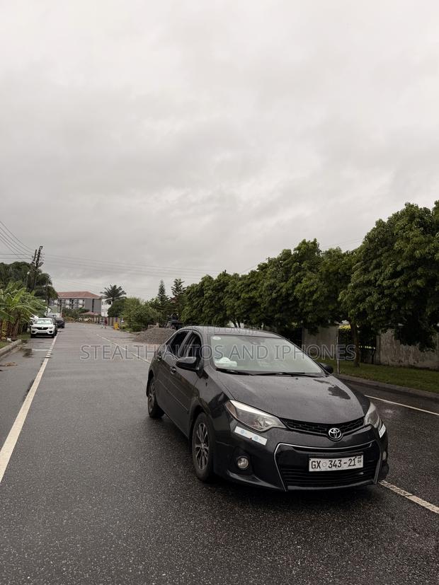 Toyota Corolla SE (1.8L 4cyl 2A) 2019 Gray