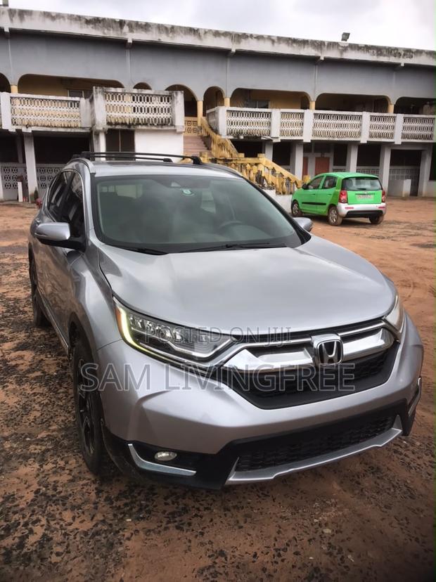Honda CR-V Touring AWD 2018 Silver