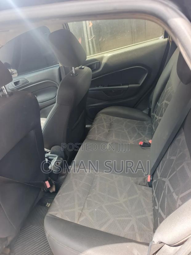 Ford Fiesta 2013 Gray