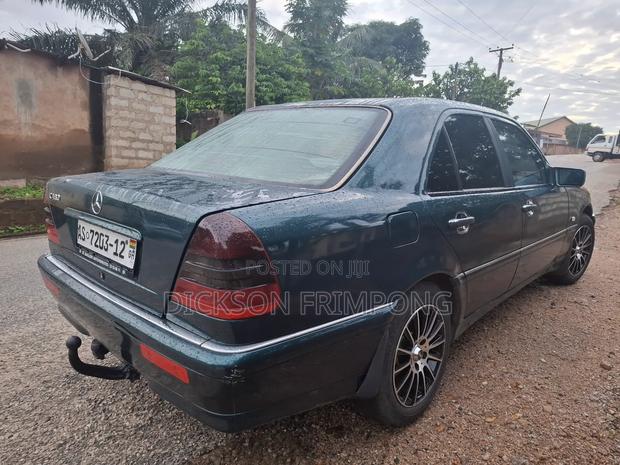 Mercedes-Benz C180 2000 Green