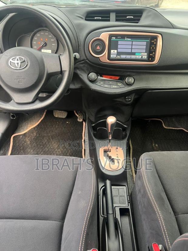 Toyota Vitz 2014 Black