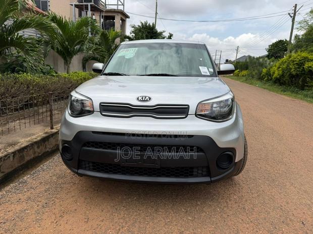 Kia Soul 2018 Silver