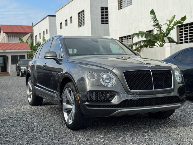 Bentley Bentayga V8 AWD 2019 Gray