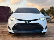 Toyota Corolla LE (1.8L 4cyl 2A) 2018 White for sale