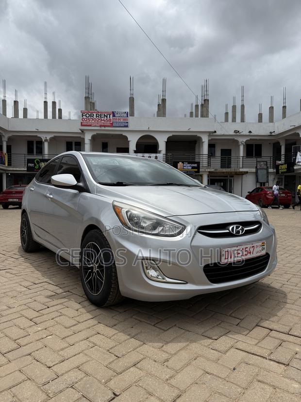 Hyundai Accent SE Sedan 2016 Silver