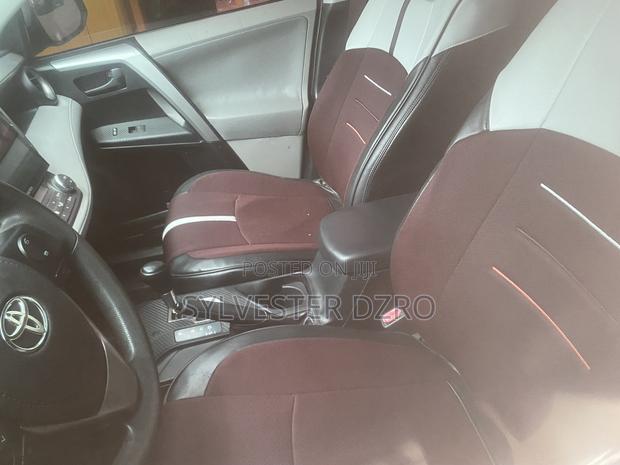 Toyota RAV4 2017 Silver