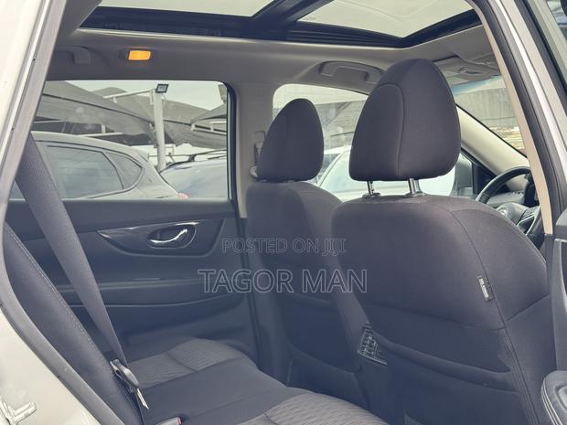 Nissan Rogue S AWD 2018 Silver
