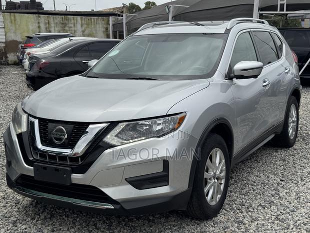 Nissan Rogue S AWD 2018 Silver