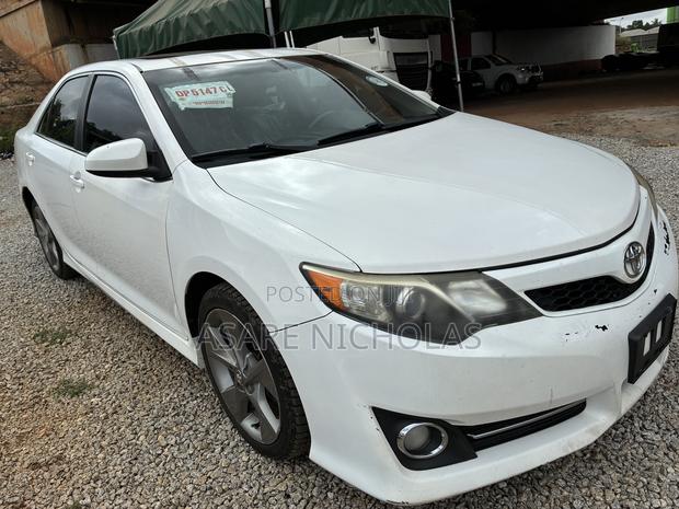 Toyota Camry 2014 White
