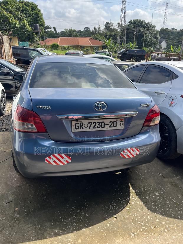 Toyota Yaris 1.5 Sedan 2008 Gray