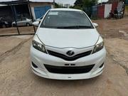 Toyota Vitz 2011 Pearl for sale