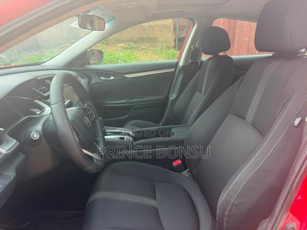 Honda Civic 2017 Red