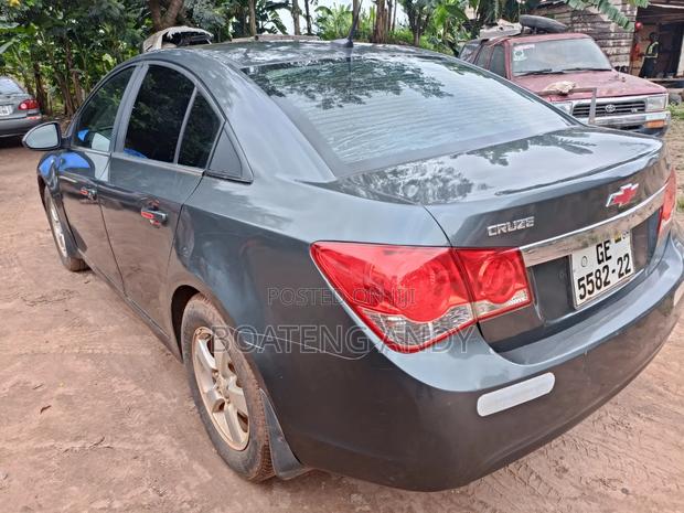 Chevrolet Cruze 2013 Gray