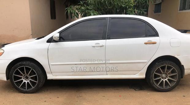 Toyota Corolla 2009 White