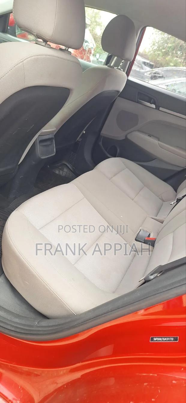 Hyundai Elantra 2018 Red