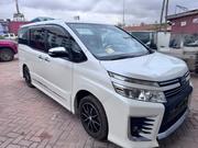 Toyota Voxy 2014 White for sale