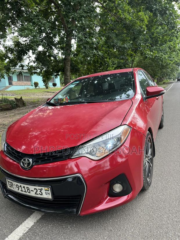 Toyota Corolla S 4dr Sedan (1.8L 4cyl CVT) 2016 Red