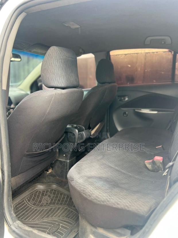 Toyota Yaris 1.5 Sedan 2008 White