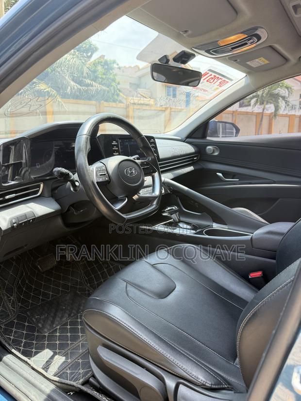 Hyundai Elantra 2021 Blue