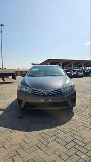 Toyota Corolla Altis 2016 Silver for sale
