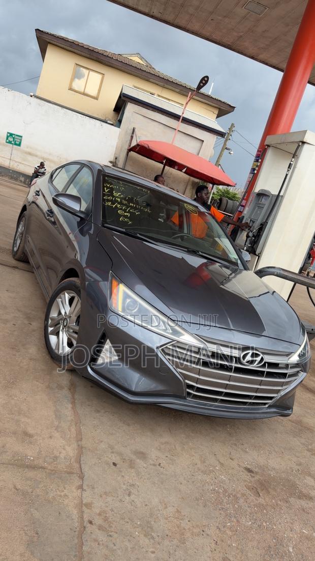 Hyundai Elantra Value Edition 2019 Beige