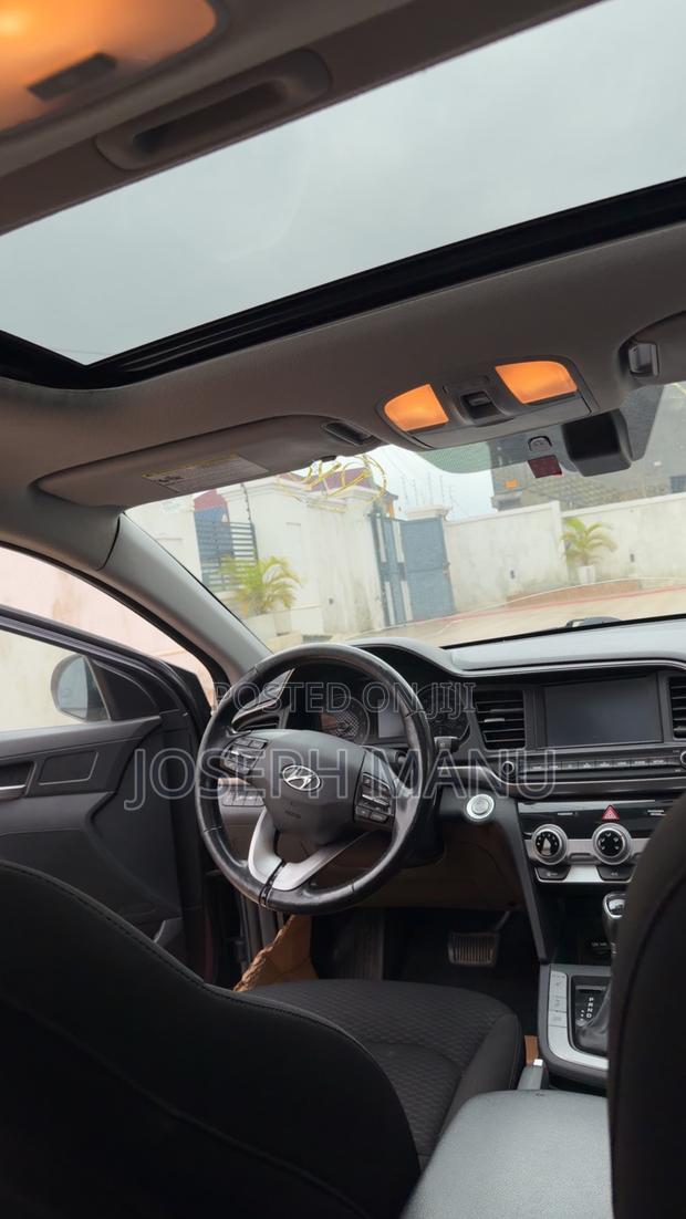 Hyundai Elantra Value Edition 2019 Beige