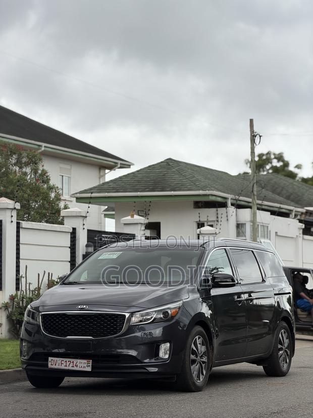 Kia Sedona SX 2016 Gray