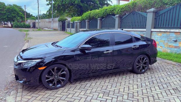 Honda Civic Touring 4dr Sedan (1.5L 4cyl) 2016 Black