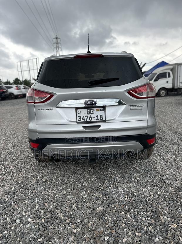 Ford Escape Titanium 4dr SUV AWD (1.6L 4cyl Turbo 6A) 2015 Gray
