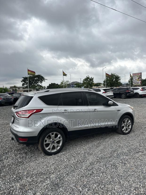Ford Escape Titanium 4dr SUV AWD (1.6L 4cyl Turbo 6A) 2015 Gray