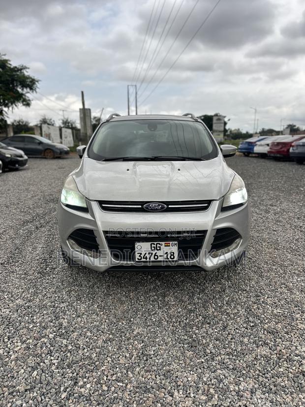 Ford Escape Titanium 4dr SUV AWD (1.6L 4cyl Turbo 6A) 2015 Gray