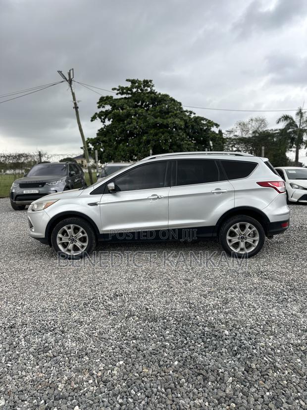 Ford Escape Titanium 4dr SUV AWD (1.6L 4cyl Turbo 6A) 2015 Gray