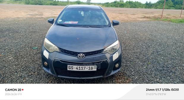 Toyota Corolla S Plus 4dr Sedan (1.8L 4cyl CVT) 2014 Gray