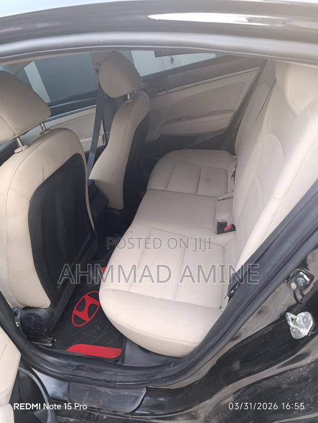 Hyundai Elantra 2017 Black