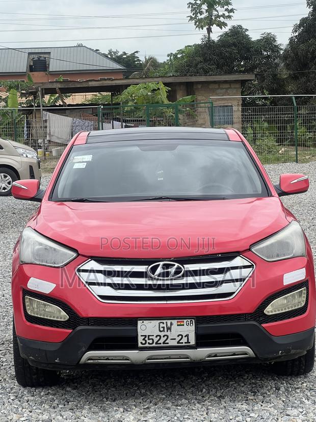 Hyundai Santa Fe 2013 Red