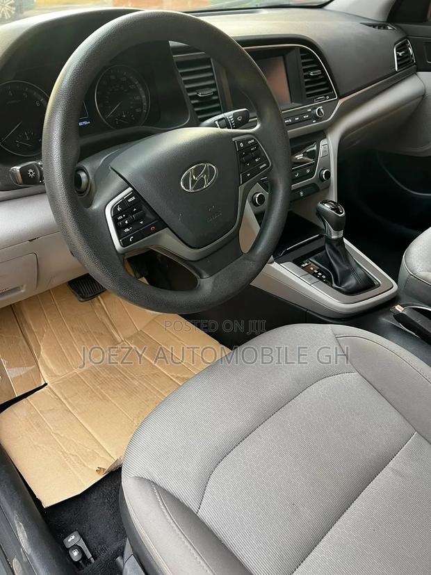 Hyundai Elantra 2017 Blue