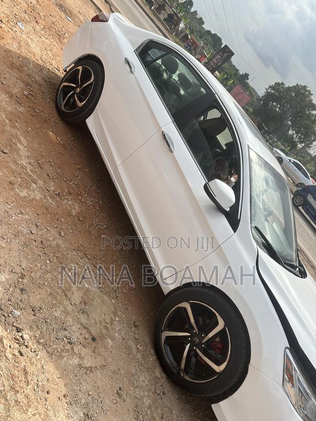 Honda Accord 2016 White
