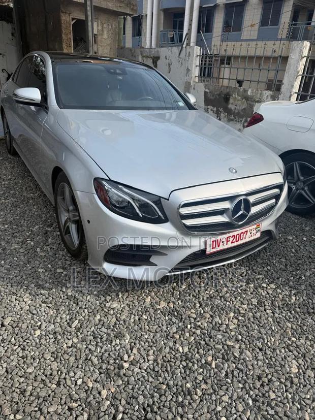 Mercedes-Benz E300 2017 Silver