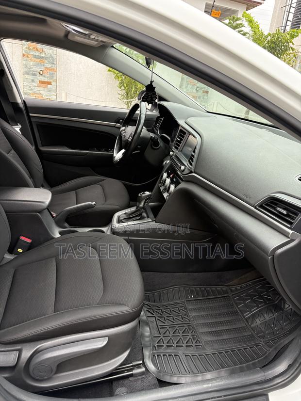 Hyundai Elantra Sport 2019 White
